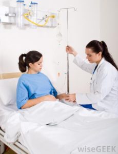 Truyền nước biển ở bệnh viện – 5 điều nên biết