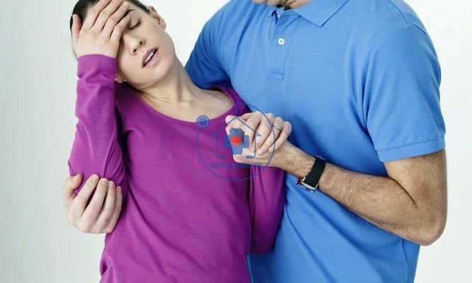 triệu chứng ngất